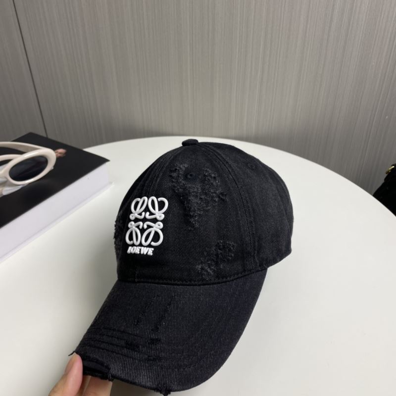 Loewe Caps